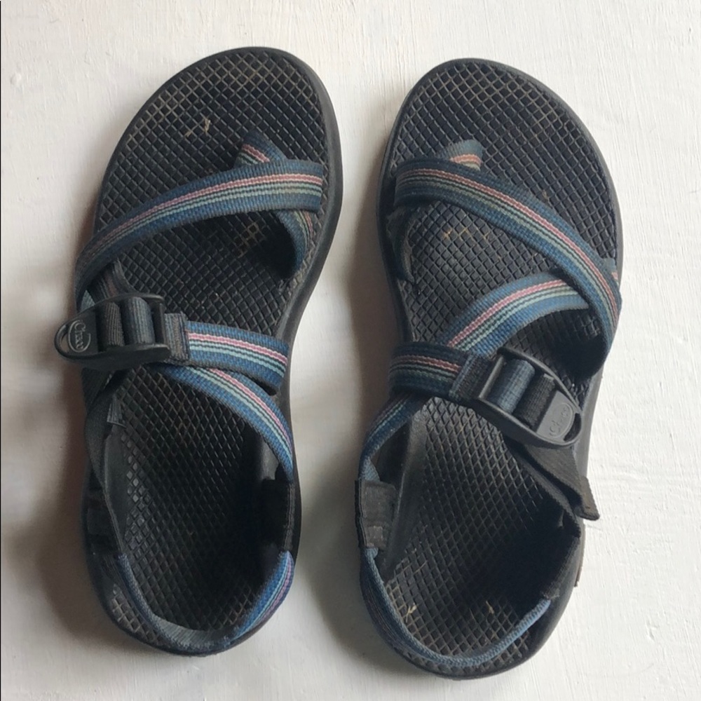 Women’s Chacos size 7